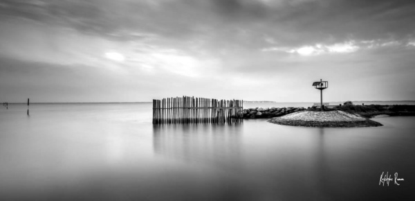 port ostréicole pose longue, en noir et blanc, krystyne ramon photos de paysages mer