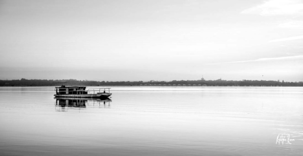un bateau sur le lac, krystyne Ramon , photos de paysages mer